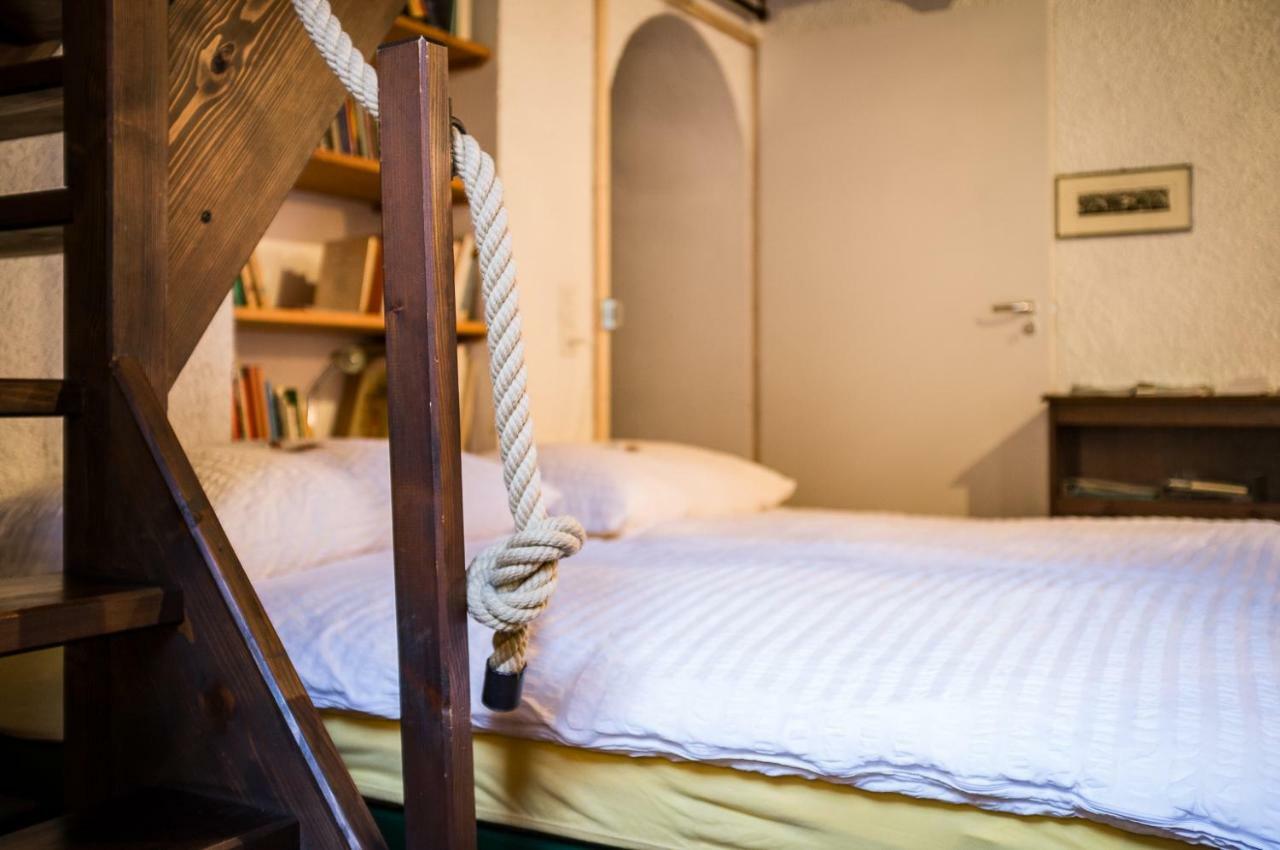 Charming B&B And Osteria La Crisalide Meride Екстериор снимка